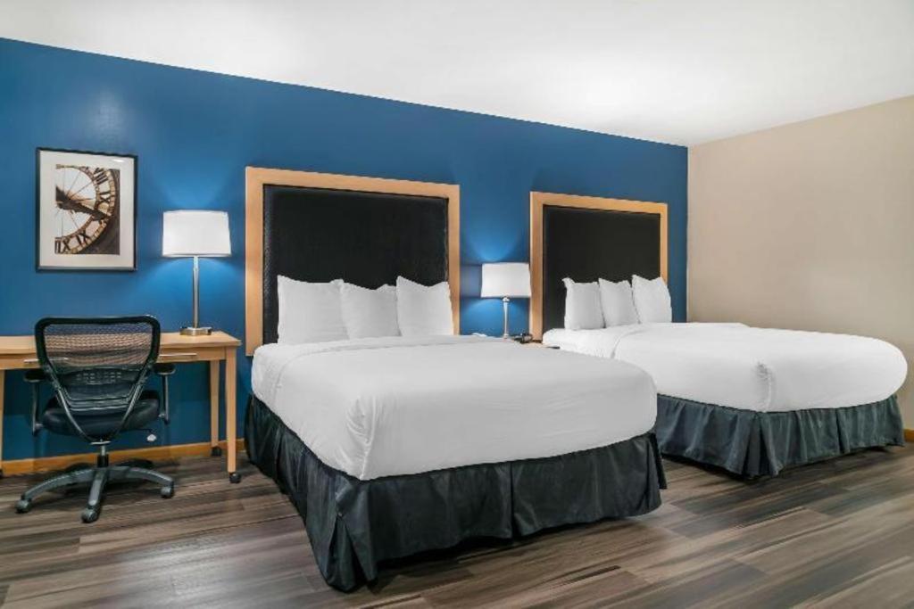 Best Western River Terrace Cheboygan Exteriör bild